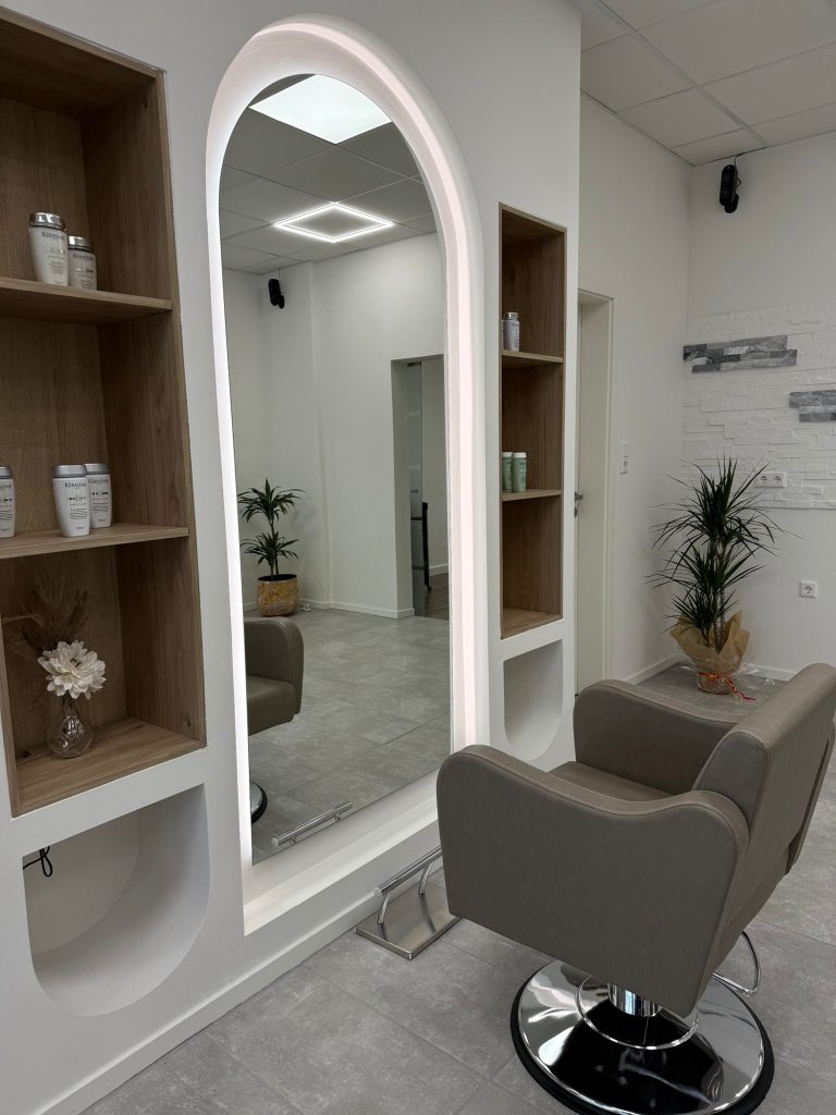 Meisterhafter Haarschnitt und Styling bei Wanes Hair & Beauty Gronau