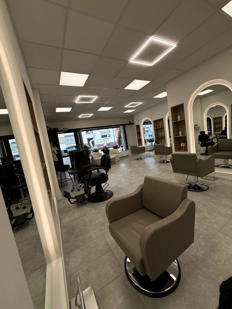 Meisterhafter Haarschnitt und Styling bei Wanes Hair & Beauty Gronau